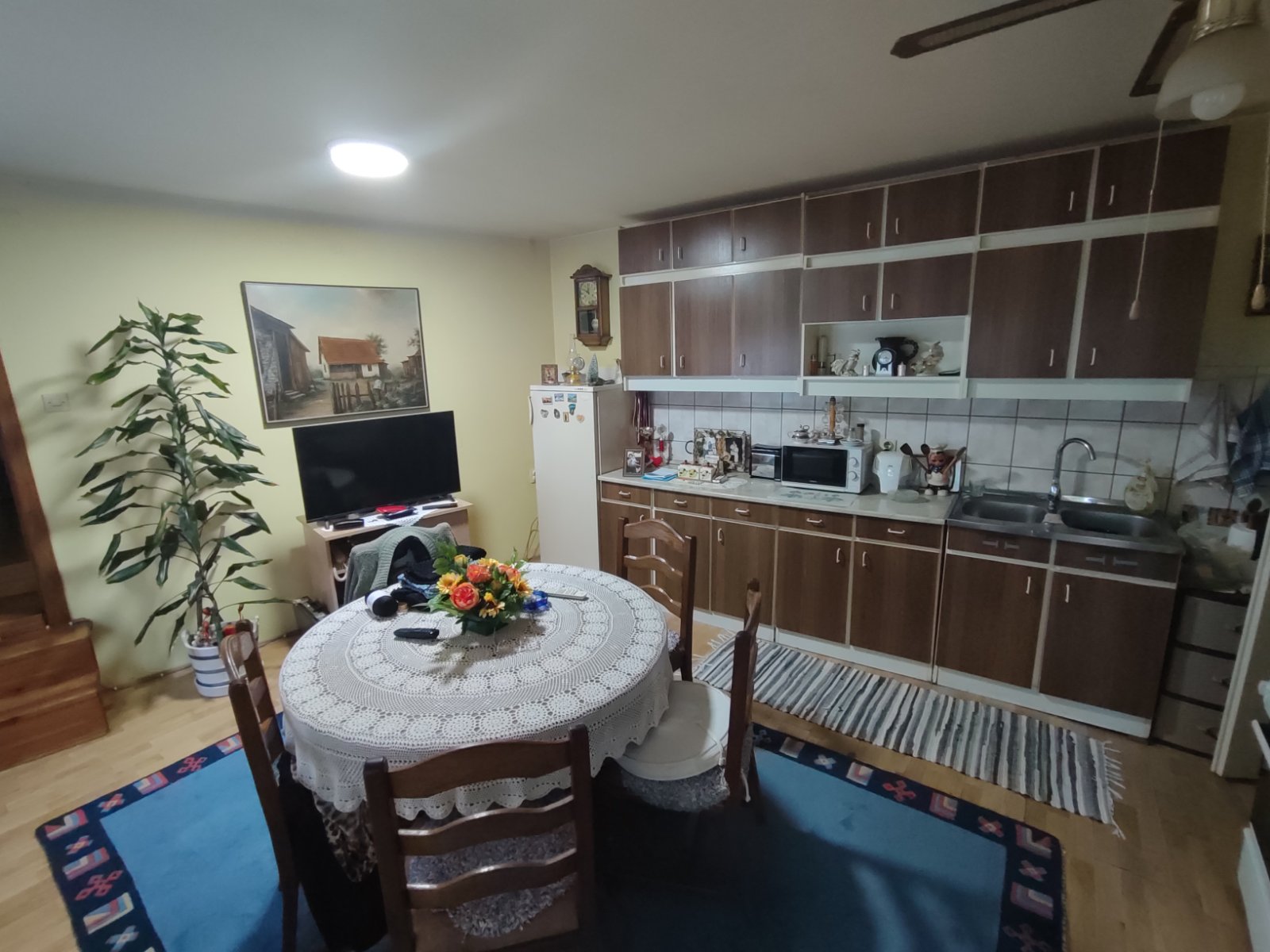 Prizemna  trosobna kuća u centru Sremskih Karlovaca – Sremski Karlovci, slika 1