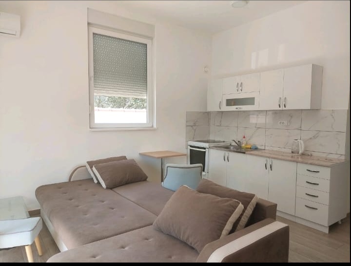 Namešten stan - Novogradnja – Novi Sad, slika 1