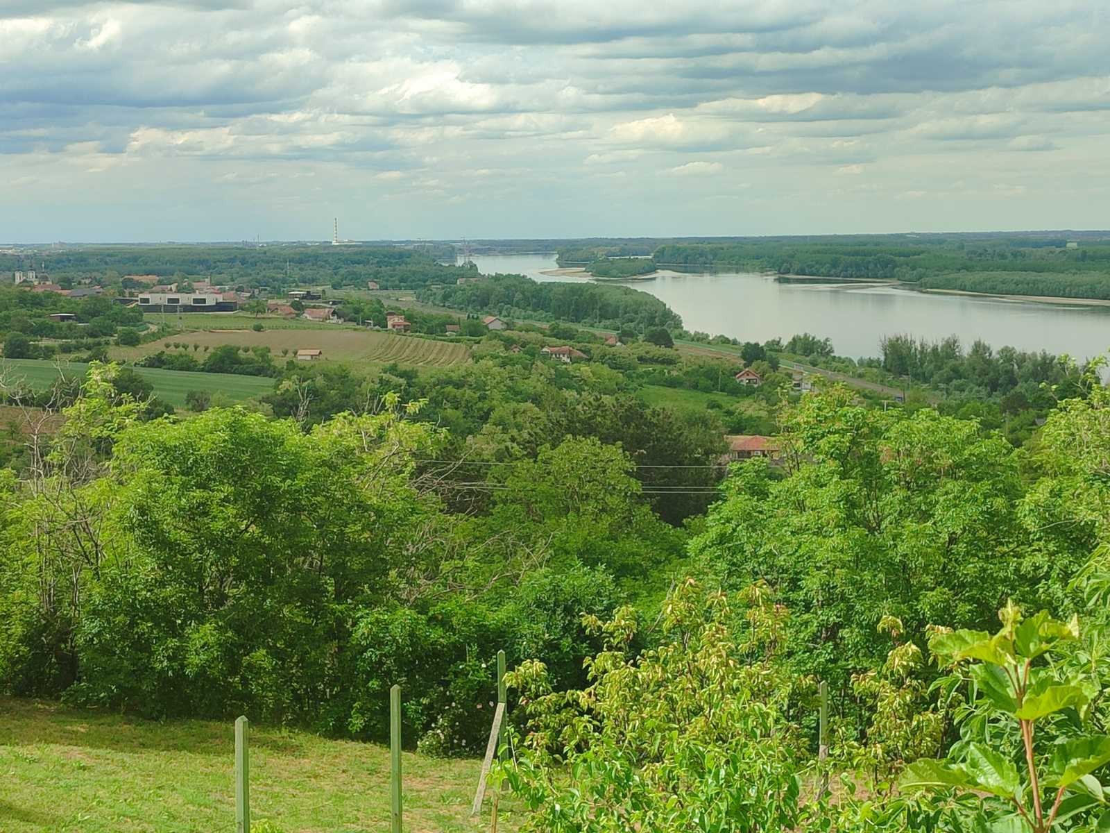Vikendica u blizini Sremskih Karlovaca sa pogledom – Sremski Karlovci, slika 12