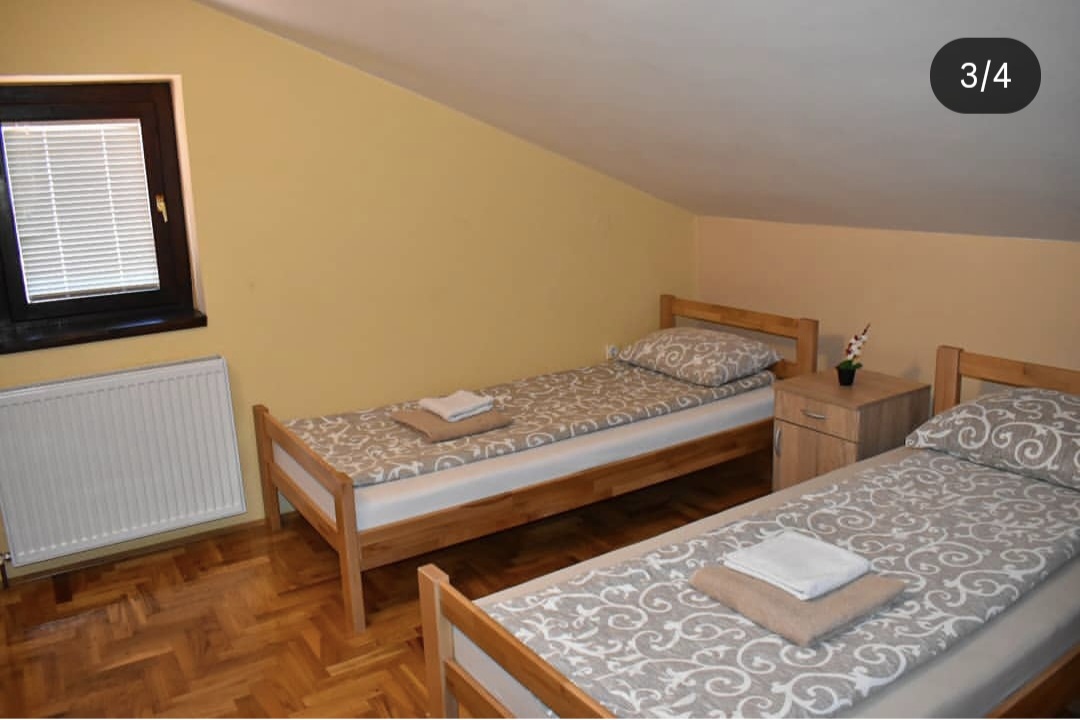 Fantastična kuća bez ulaganja u Sremskoj Kamenici!  – Sremska Kamenica, slika 11