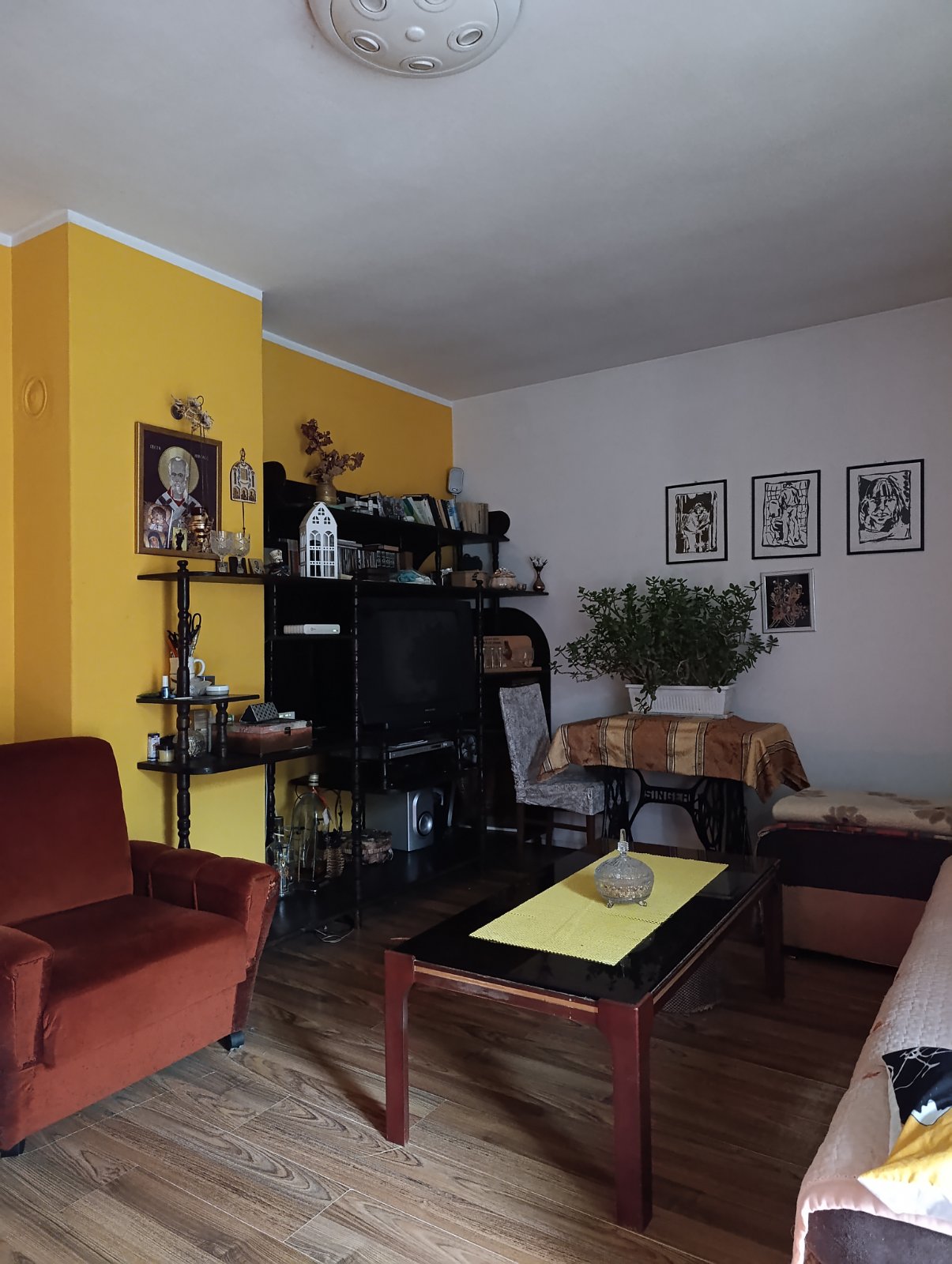 Na prodaju je kuća u Jazak selo veoma lepa – Irig, slika 3